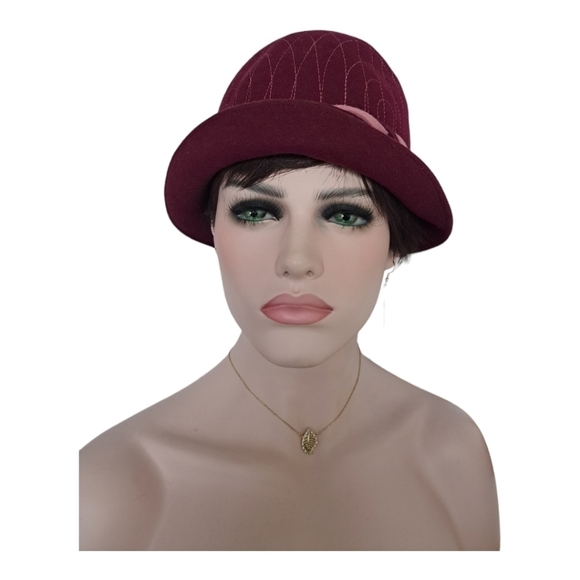 Vintage wool hat Made in England Circumference approx 21.5" Burgundy and pink - Picture 7 of 16